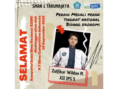 Zulfikar Wildan (XII.IPS 5) Peraih Medali Perak Tingkat Nasional Bidang Ekonomi