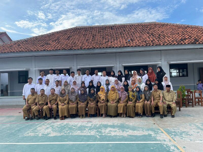Keluarga Besar SMA Negeri 1 Tarumajaya